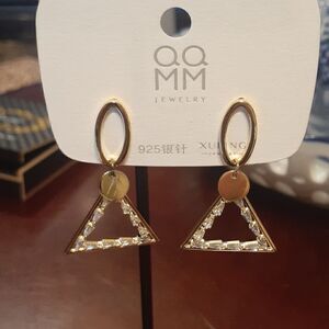 New QQMM Elegant & Delicate Earrings 925 Goldtone Hypoallergenic New
